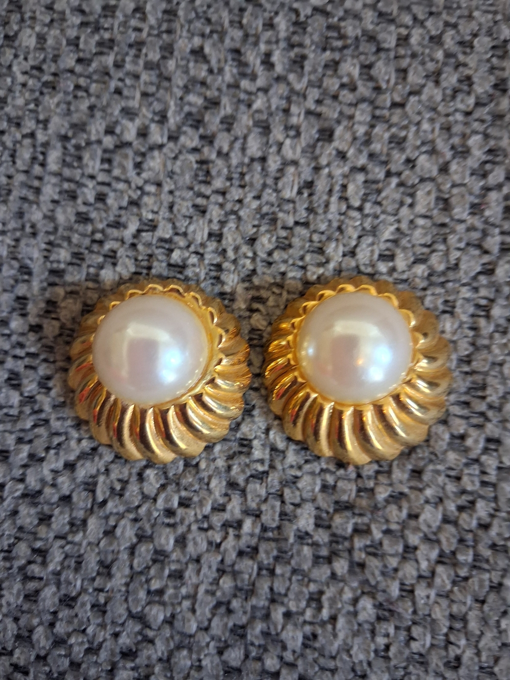 Vintage Gold Pearl Button Stud Earrings - Elegant Women’s Jewelry